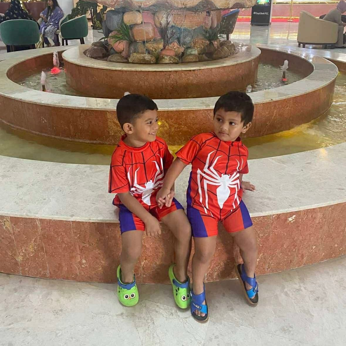 SPIDERMAN KIDS SWIMMINGSUIT WITH CAP